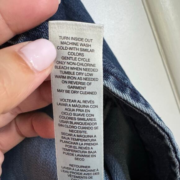 Chicos Womens Blue Jean Denim Jacket Size 1/Medium Dark Wash Stretch Cotton - Picture 8 of 10